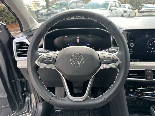 New 2026 Volkswagen Taos SE image 16
