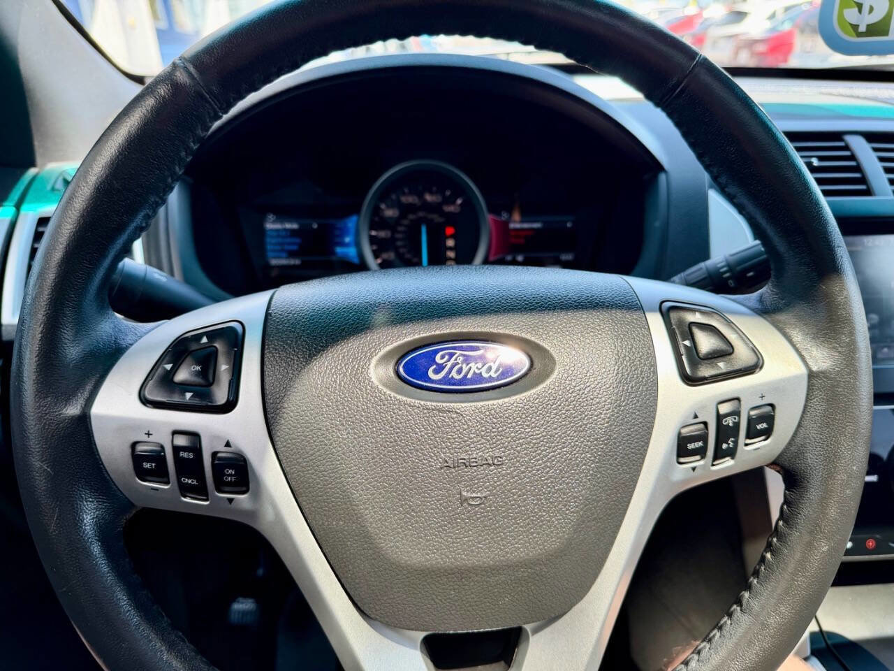Used 2014 Ford Explorer Limited w/ Equipment Group 301A AWD/4WD image 60