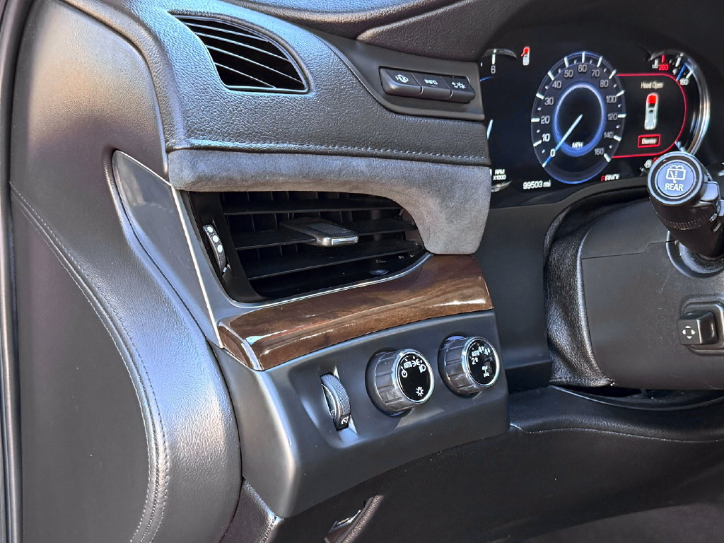 Used 2018 Cadillac Escalade ESV Premium Luxury AWD/4WD image 15