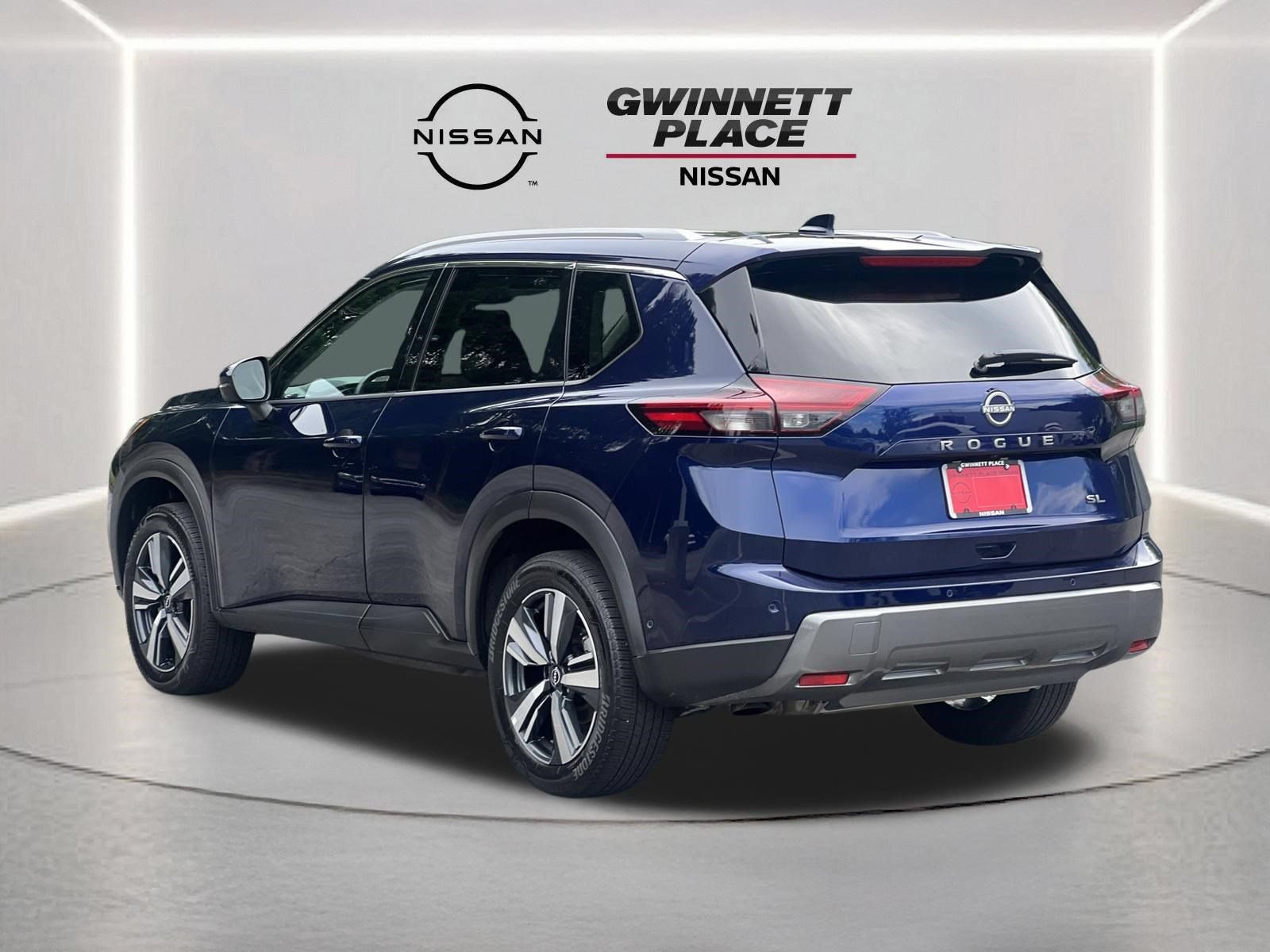 Certified 2026 Nissan Rogue SL FWD image 23