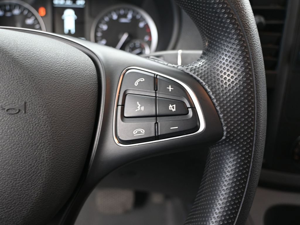 Used 2023 Mercedes-Benz Metris image 26