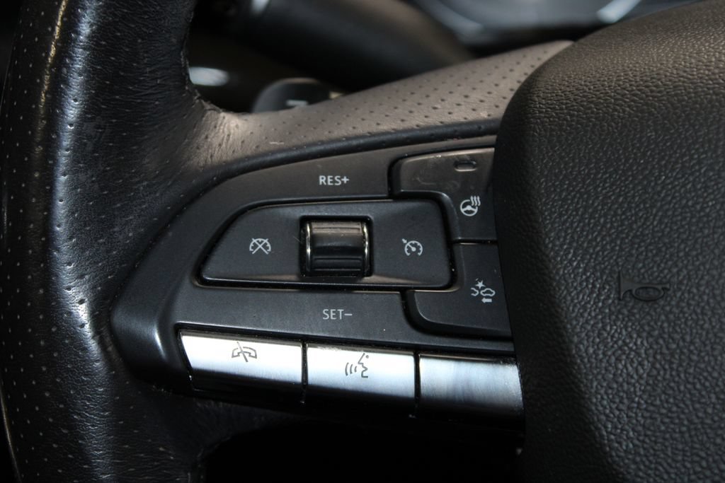 Used 2021 Cadillac XT4 Sport FWD image 34