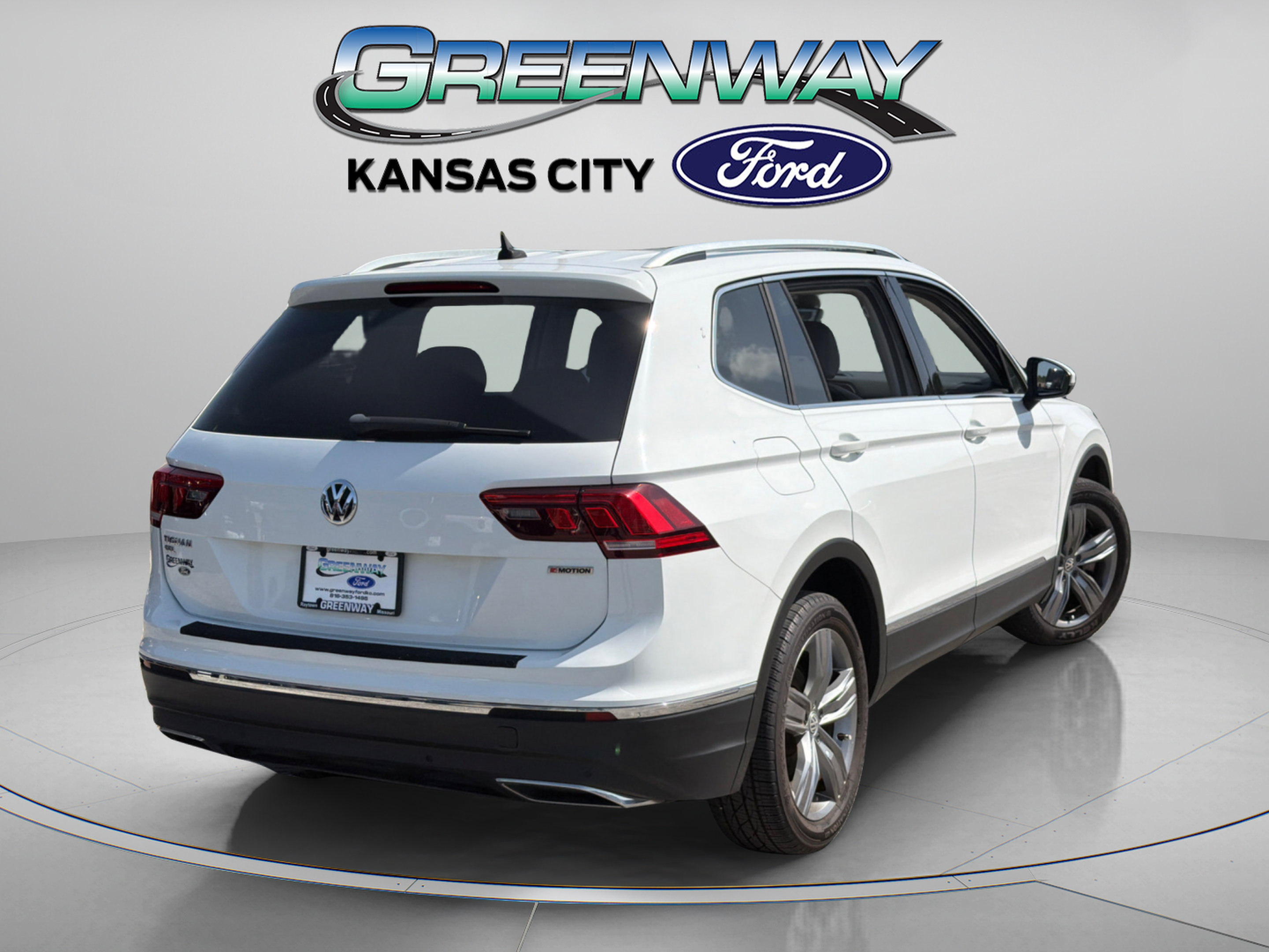 Used 2019 Volkswagen Tiguan SEL Premium AWD/4WD image 7