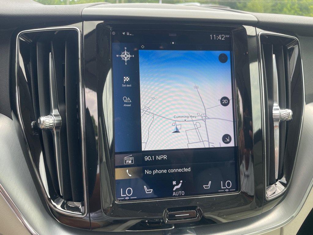 Used 2018 Volvo XC60 T5 Momentum AWD/4WD image 16