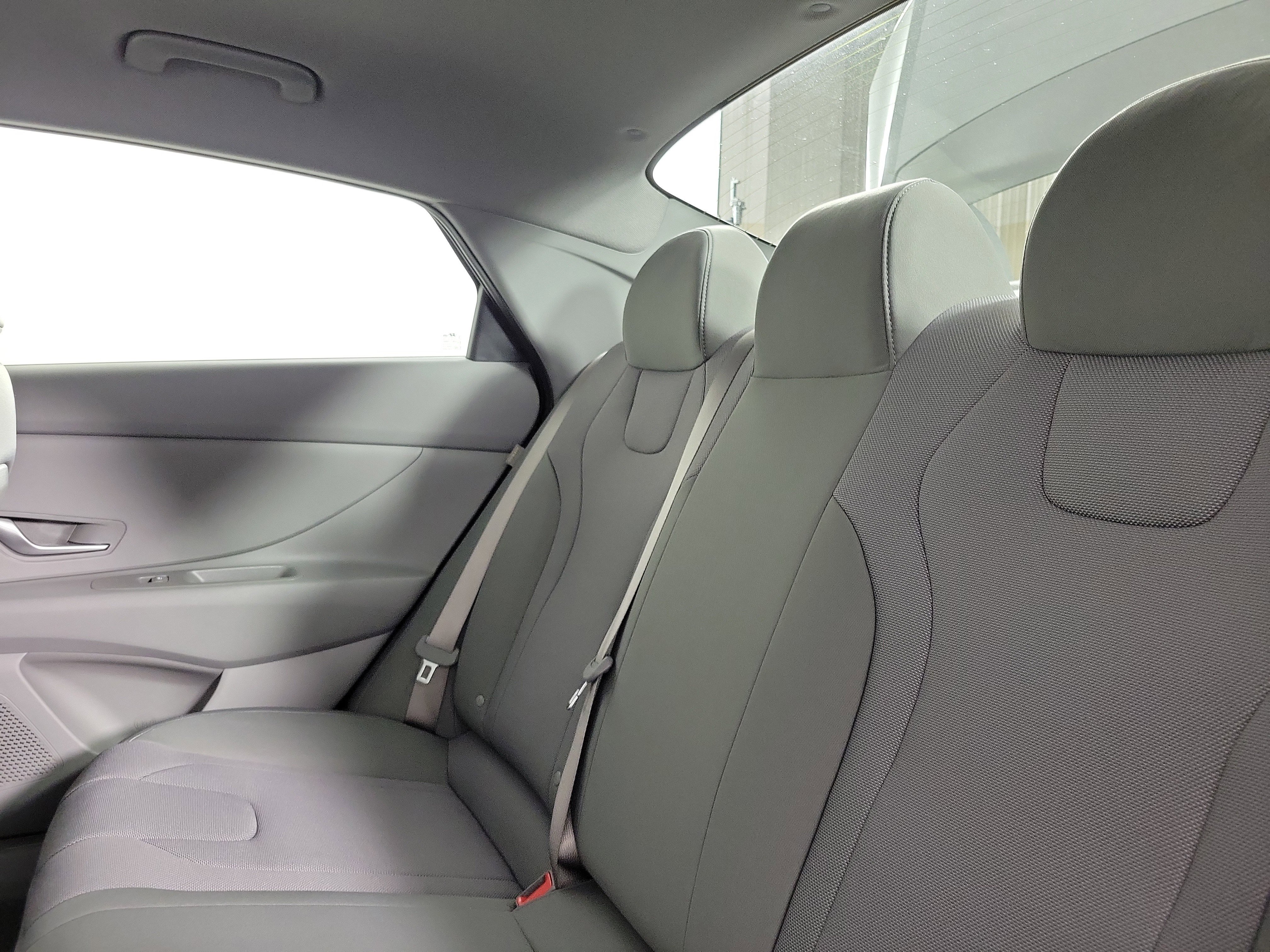 New 2026 Hyundai Elantra SE image 31