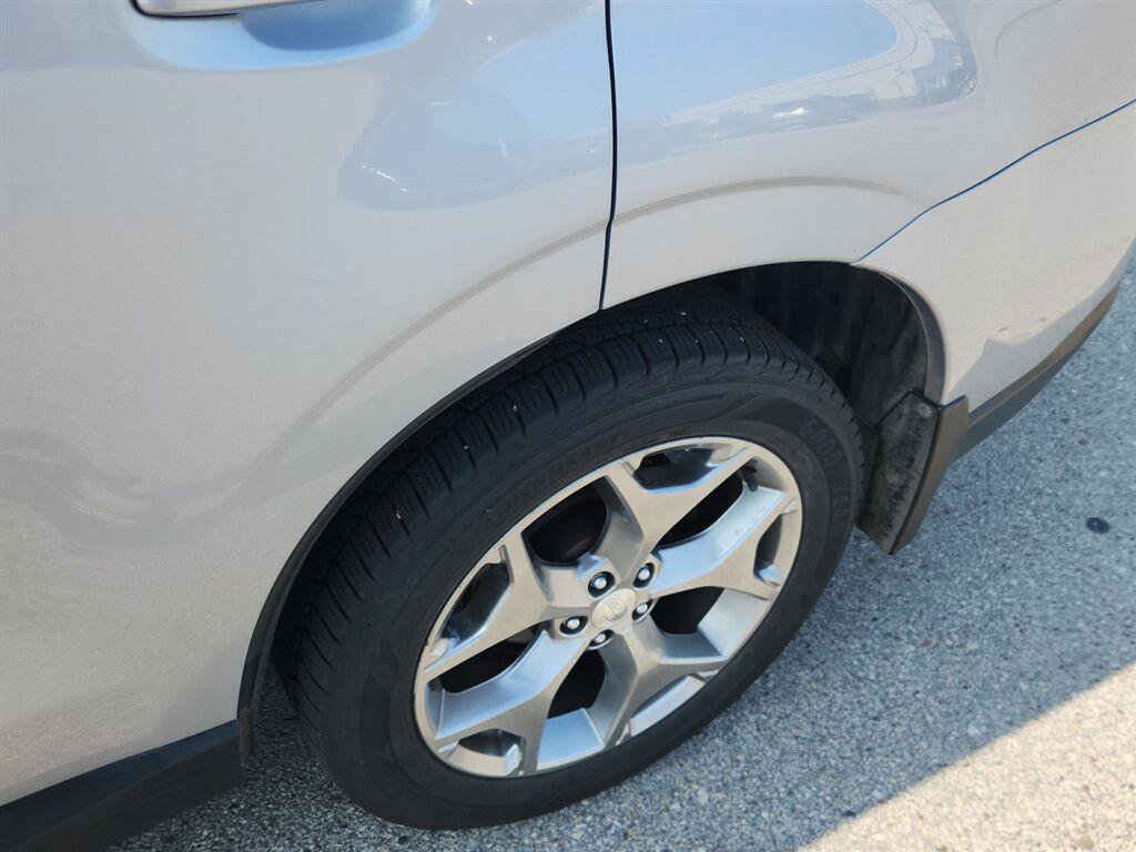 Used 2016 Subaru Forester 2.5i Touring w/ Popular Package #2 AWD/4WD image 9