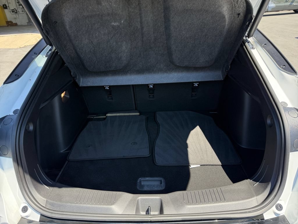 Used 2024 Buick Envista Sport Touring w/ Convenience I Package FWD image 23