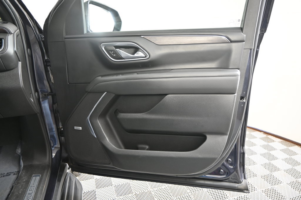 Used 2023 Chevrolet Tahoe LT AWD/4WD image 12