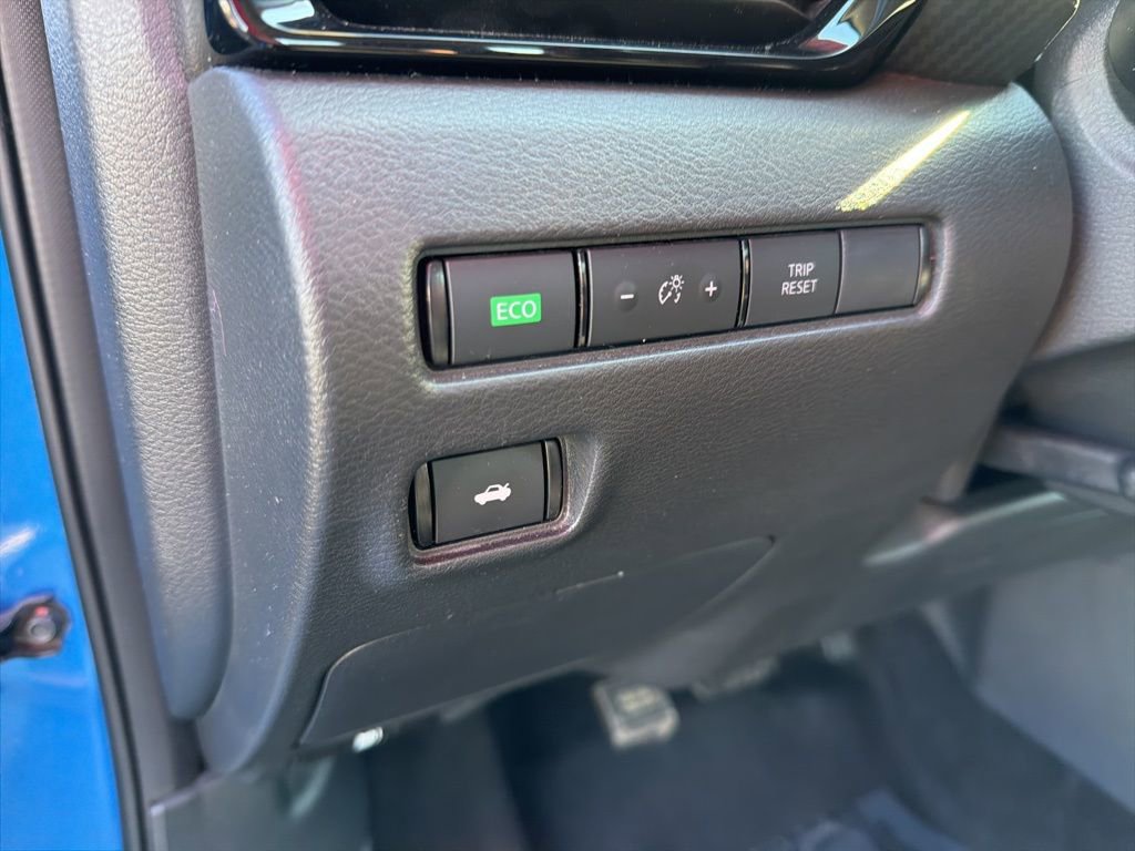 Used 2023 Nissan Sentra SV image 13