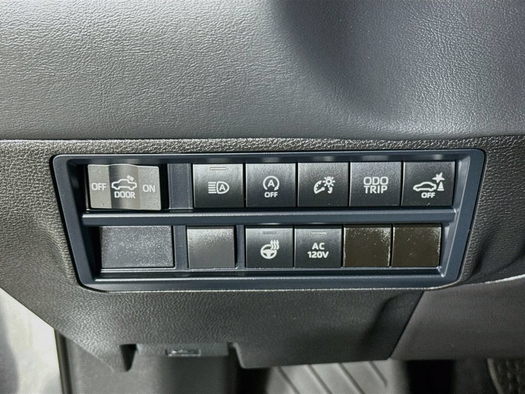 Certified 2025 Toyota Tundra Platinum AWD/4WD image 12