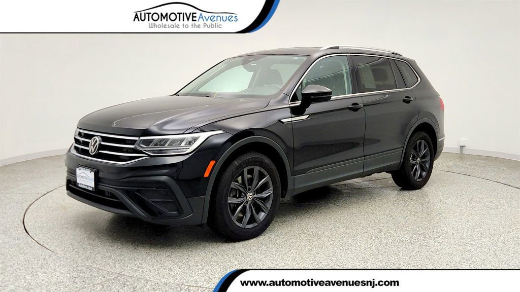 Used 2022 Volkswagen Tiguan SE image 1