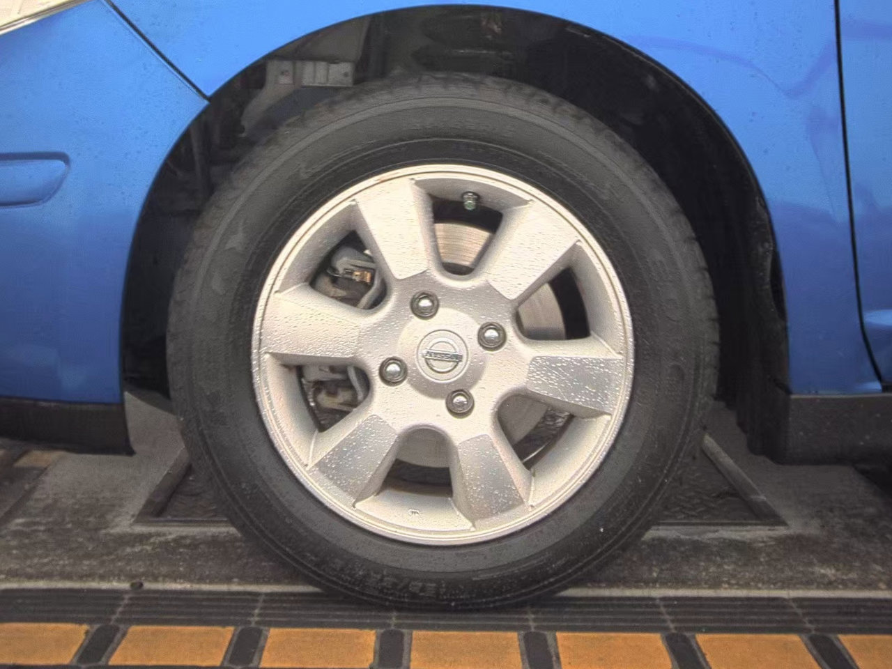 Used 2012 Nissan Versa 1.8 S w/ Special Edition Pkg image 17