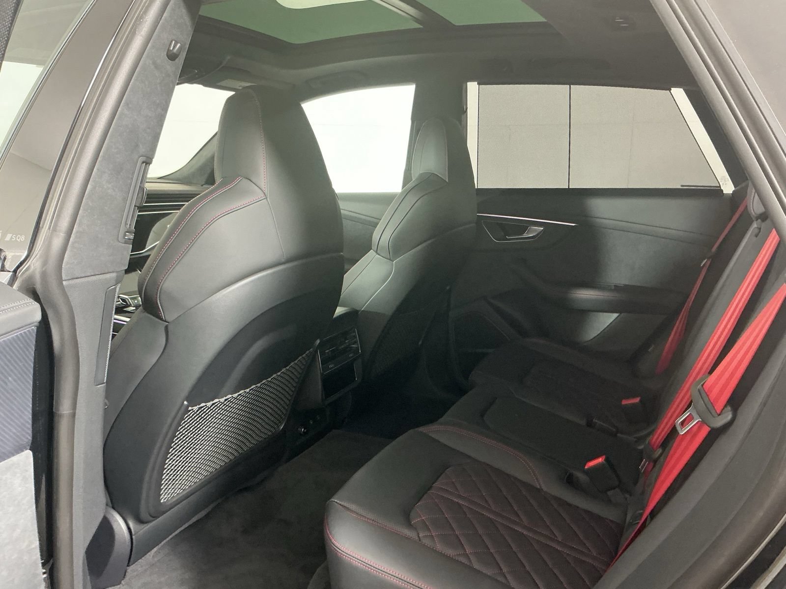 New 2026 Audi SQ8 Prestige AWD/4WD image 17