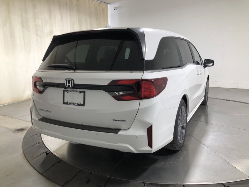 New 2026 Honda Odyssey Touring image 7