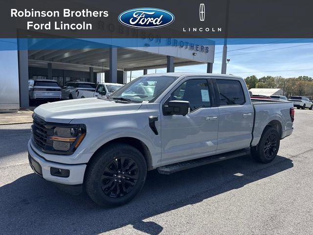 New 2026 Ford F150 XLT w/ Equipment Group 302A MID