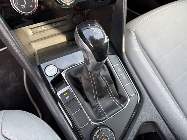 Used 2023 Volkswagen Taos SE w/ Panoramic Sunroof Package image 21