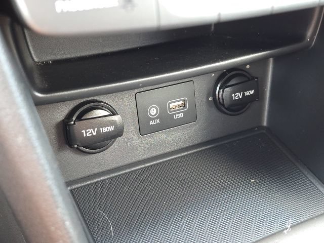 Used 2018 Hyundai Kona Limited AWD/4WD image 31