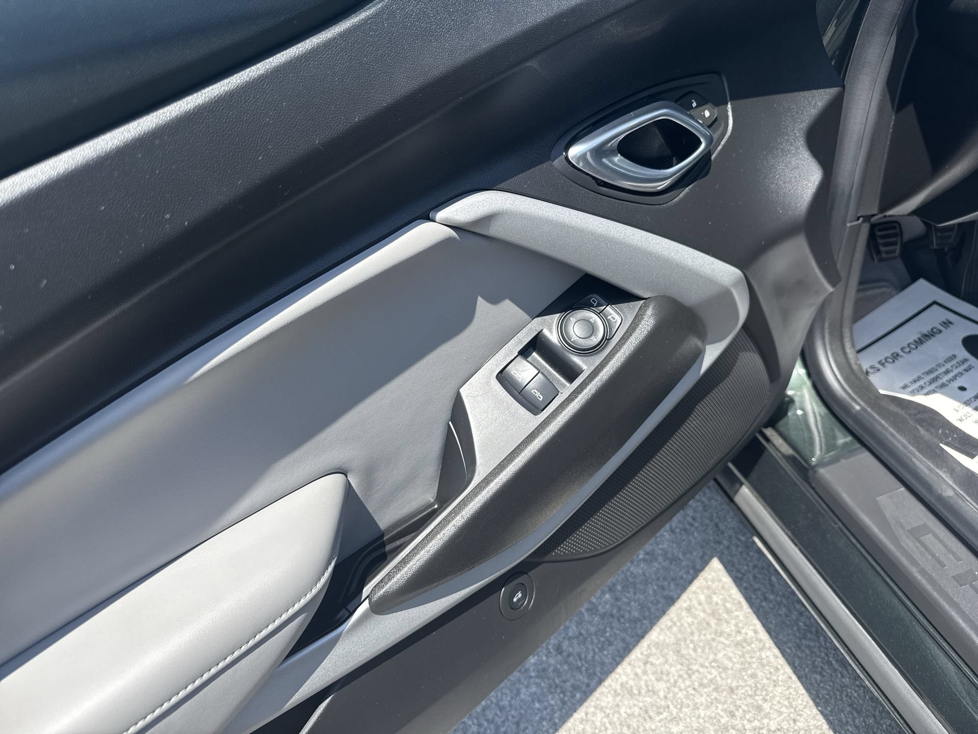 Used 2020 Chevrolet Camaro LT RWD image 23