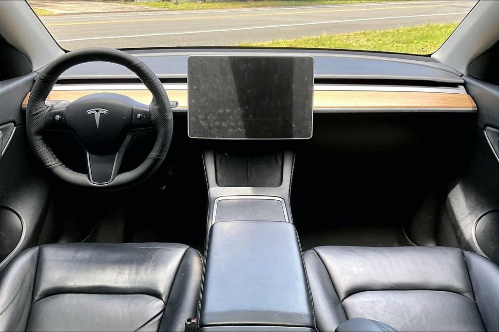 Used 2022 Tesla Model Y Long Range AWD/4WD image 15