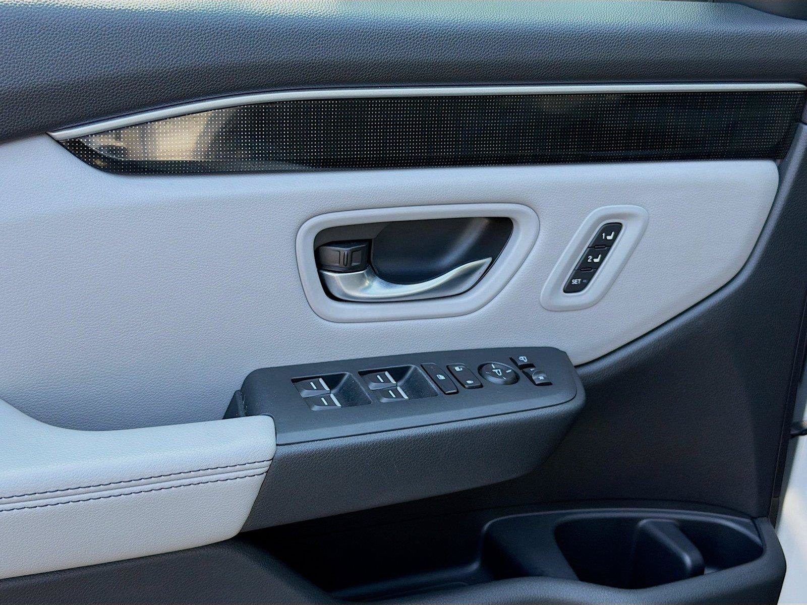 Used 2024 Honda Pilot Elite image 26