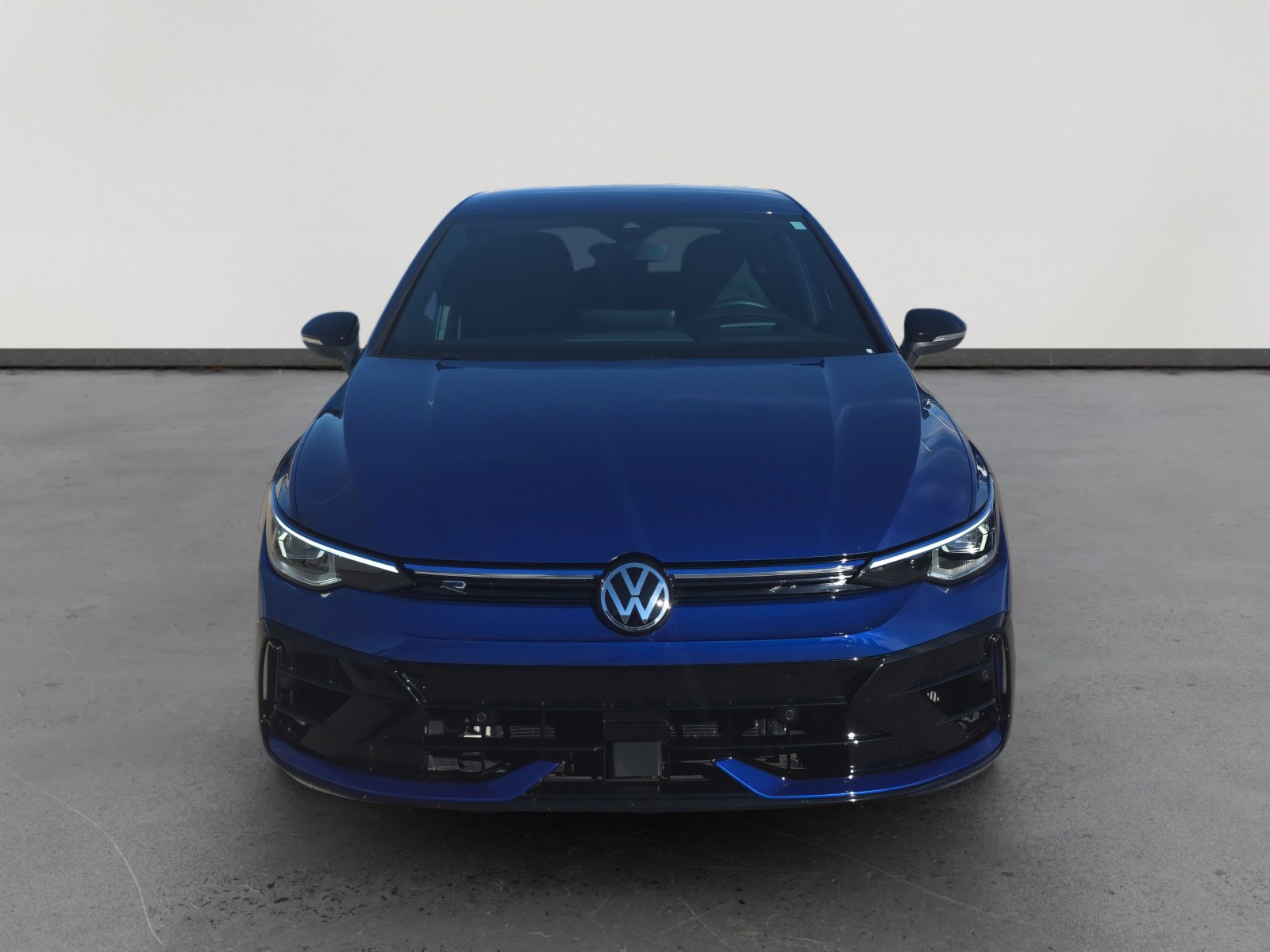Certified 2025 Volkswagen Golf w/ Euro Style Package image 8
