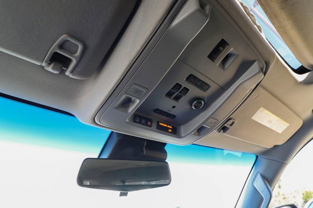 Used 2019 Cadillac Escalade Luxury image 64