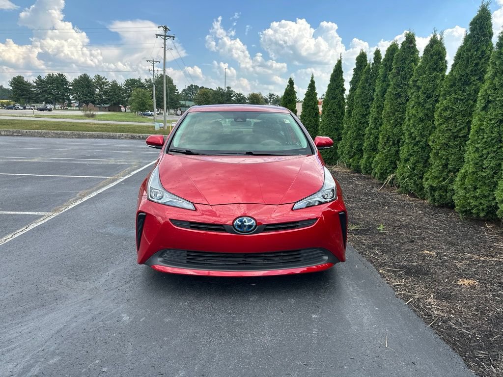 Used 2021 Toyota Prius L Eco FWD image 3