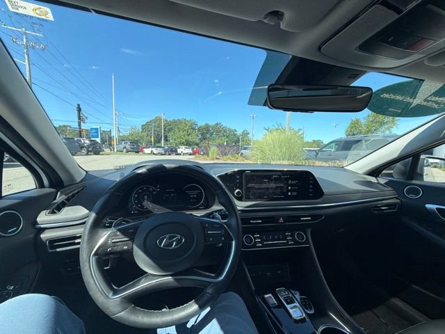 Certified 2023 Hyundai Sonata Limited w/ Preferred Accessory Package FWD image 11