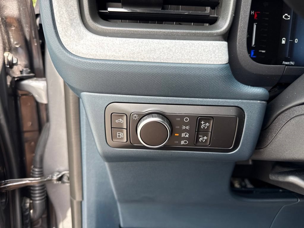 New 2026 Ford Maverick XLT w/ XLT Luxury Package FWD image 10