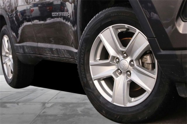 Used 2022 Jeep Compass Latitude w/ Convenience Group image 3