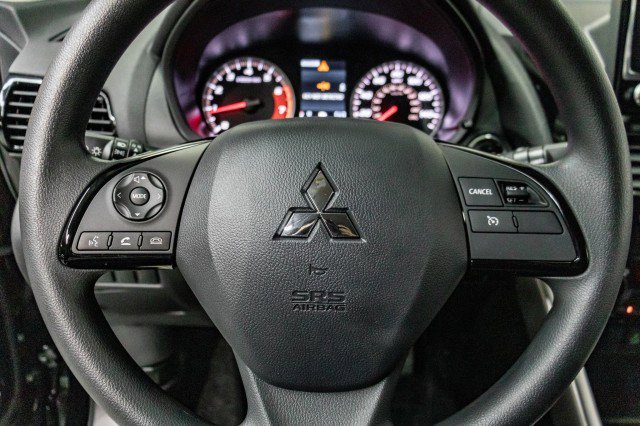 New 2025 Mitsubishi Eclipse Cross LE image 6