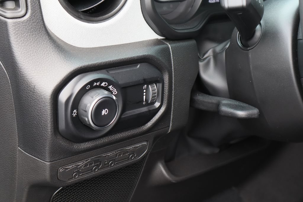 Used 2024 Jeep Wrangler Unlimited Sport AWD/4WD image 13