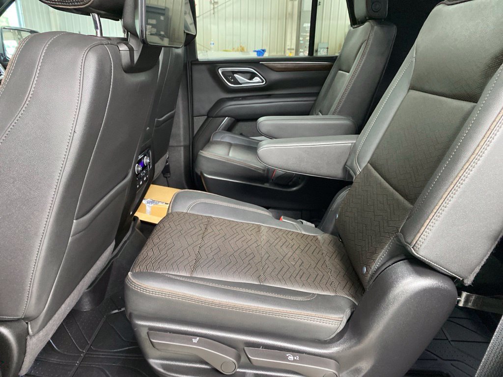 Used 2024 Chevrolet Tahoe High Country w/ Advanced Technology Package AWD/4WD image 37