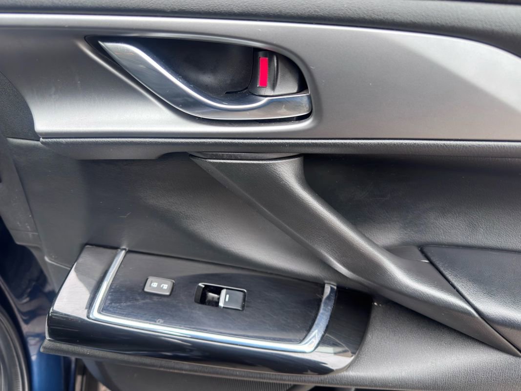 Used 2023 MAZDA CX-9 Touring image 28