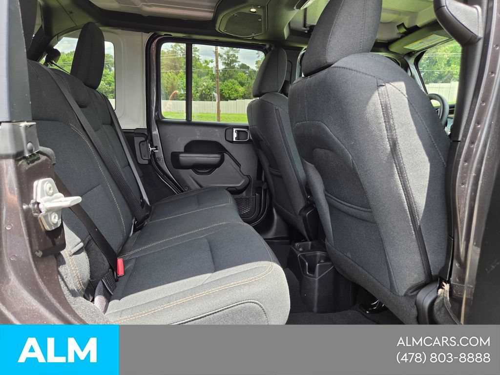 Used 2025 Jeep Wrangler Unlimited Sport AWD/4WD image 13