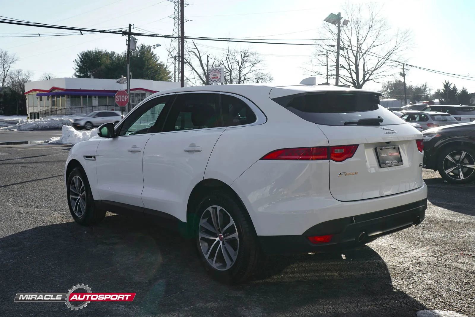 Used 2019 Jaguar F-PACE Premium image 5