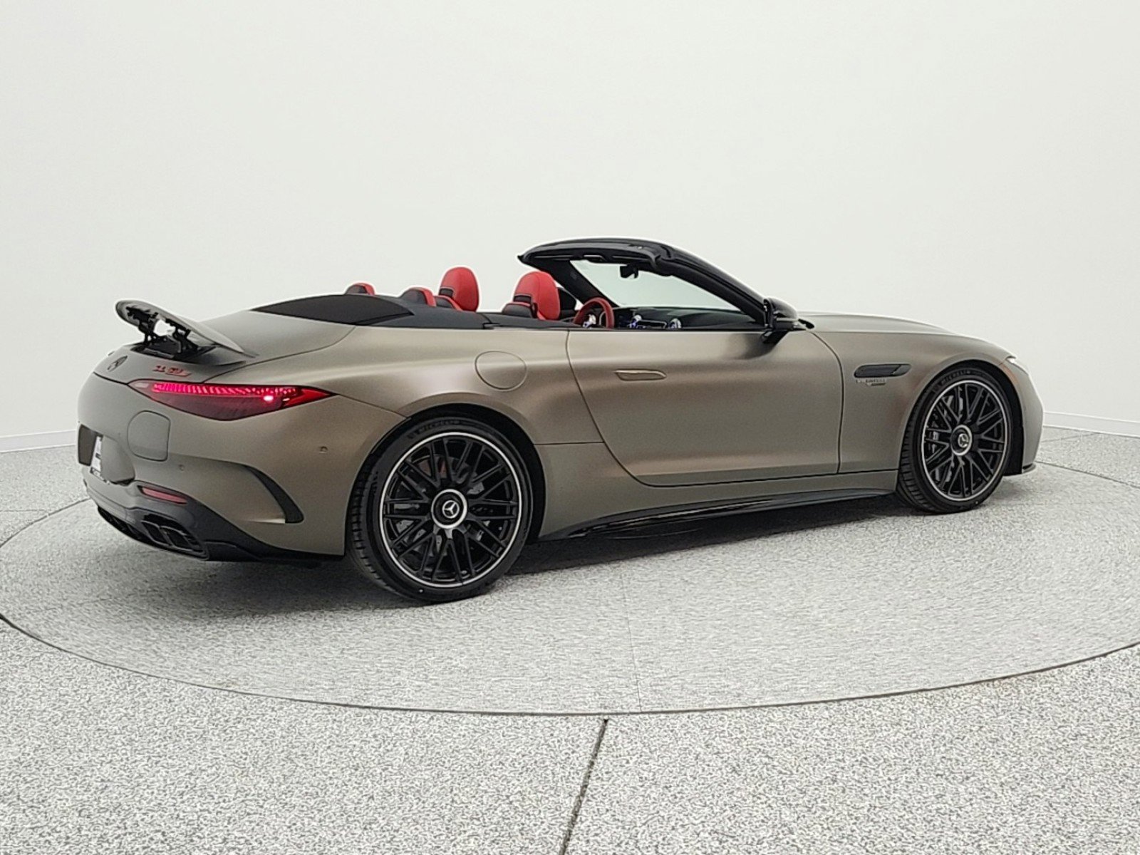 New 2026 Mercedes-Benz SL 63 AMG S e Performance 4MATIC image 5