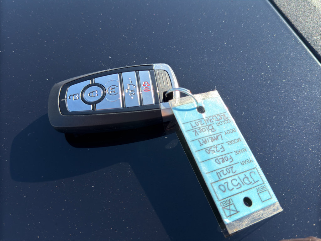 Used 2024 Ford F250 Lariat w/ Lariat Ultimate Package AWD/4WD image 15