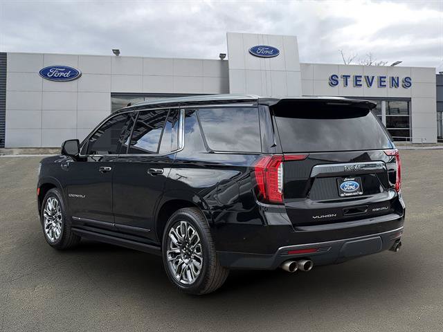 Used 2023 GMC Yukon Denali Ultimate AWD/4WD image 4