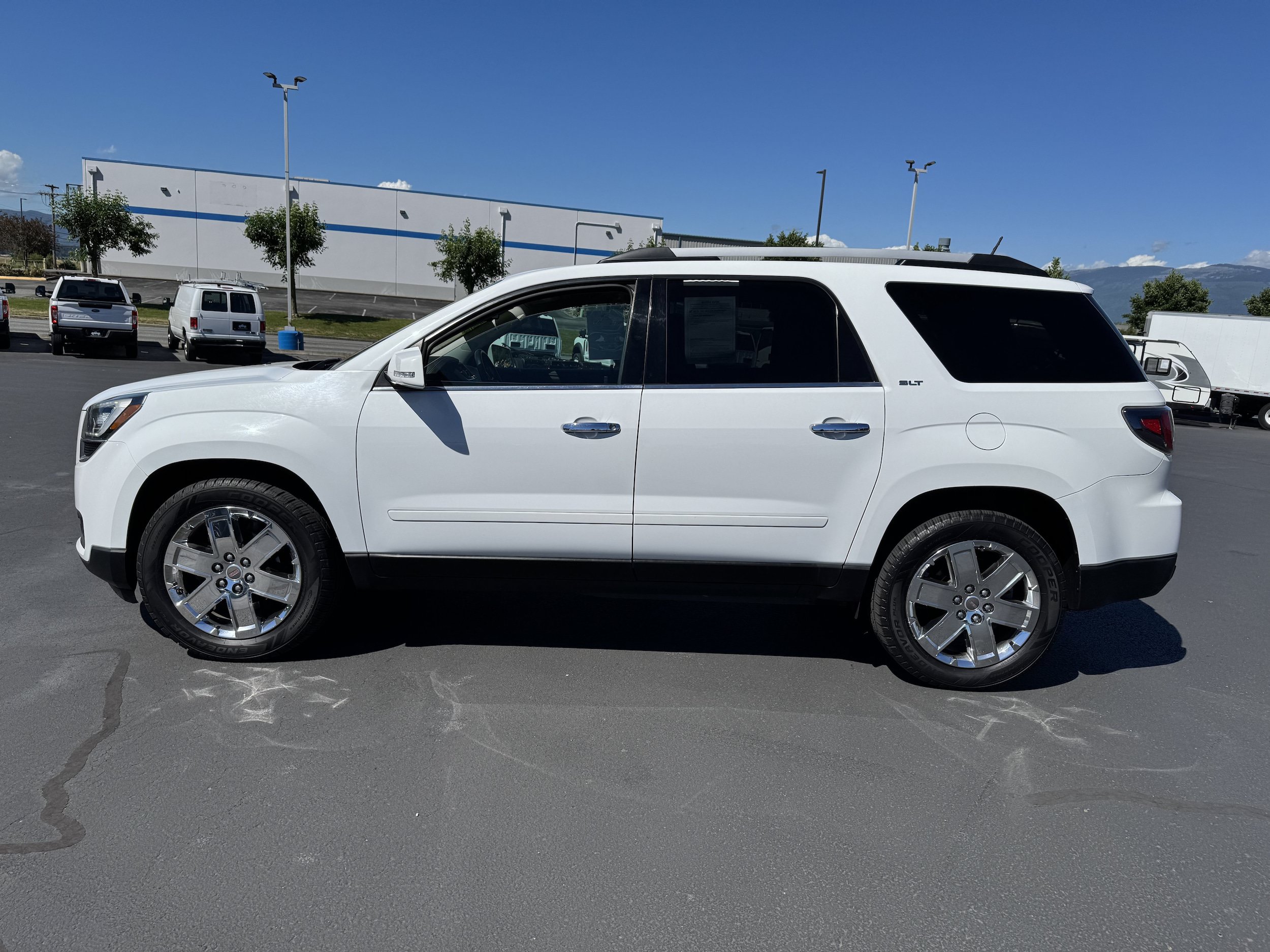 Used 2017 GMC Acadia Limited SLT AWD/4WD image 7