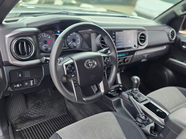 Used 2021 Toyota Tacoma TRD Sport w/ Technology Package AWD/4WD image 19