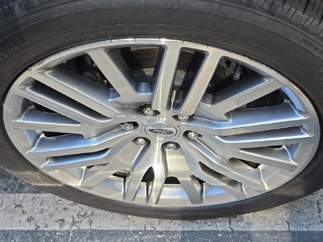 Used 2024 Ford Expedition Max Platinum RWD image 9