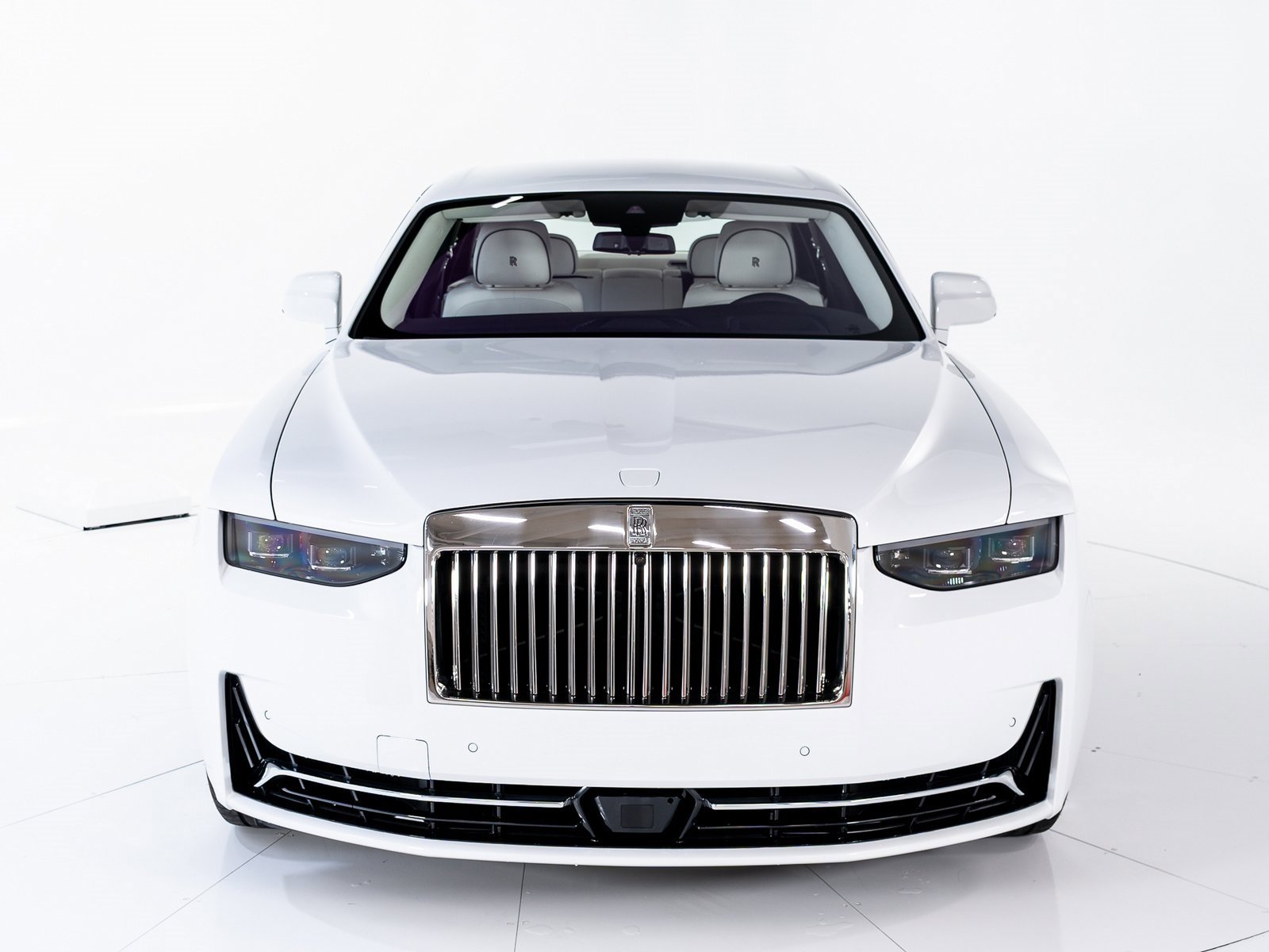 New 2025 Rolls-Royce Ghost image 8