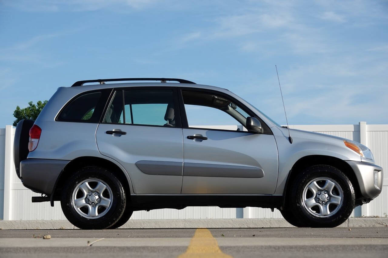 Used 2003 Toyota RAV4 4WD image 38