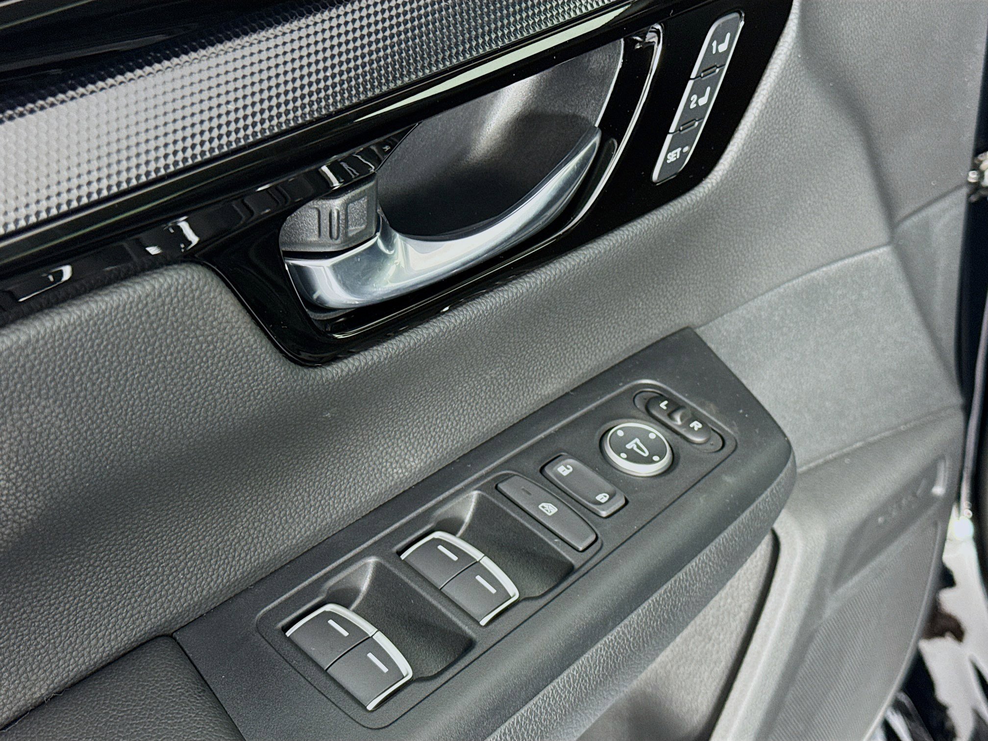 New 2026 Honda CR-V EX-L image 17