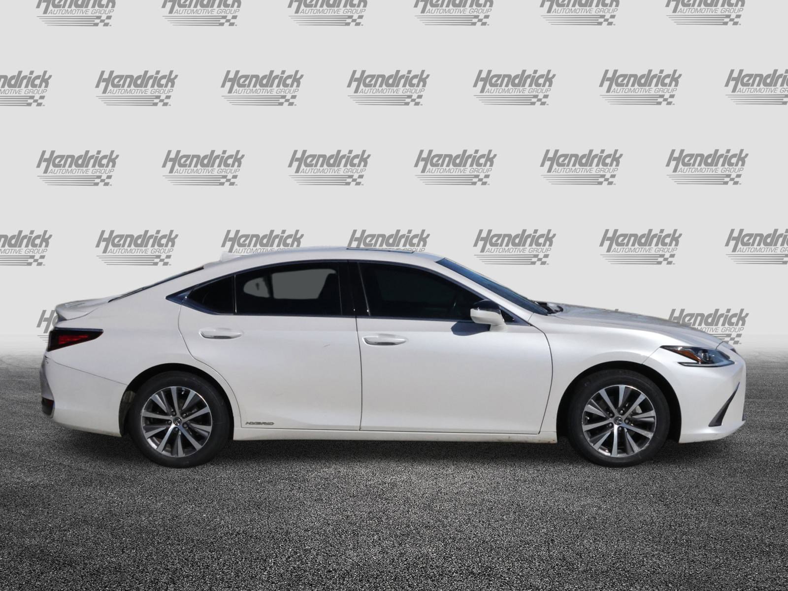 Certified 2021 Lexus ES 300h w/ Premium Package image 10
