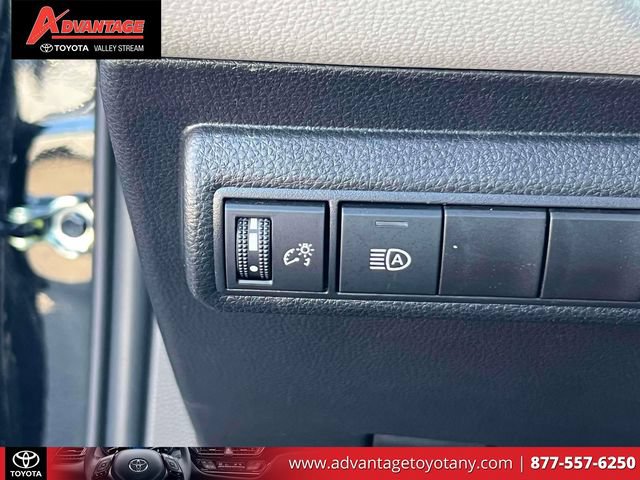 Used 2026 Toyota Corolla LE FWD image 25
