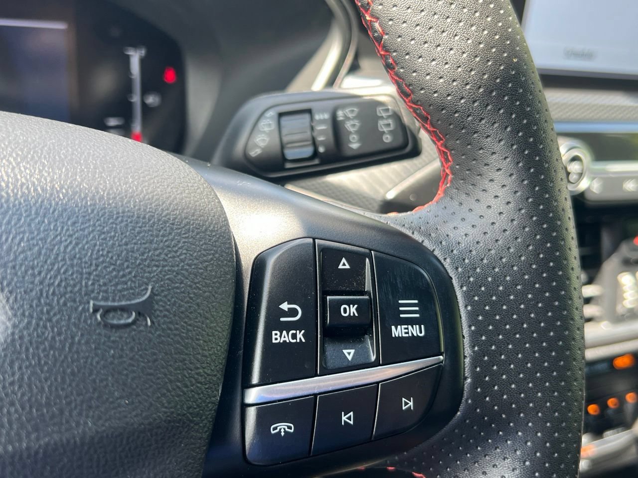 Used 2024 Ford Escape ST-Line FWD image 28