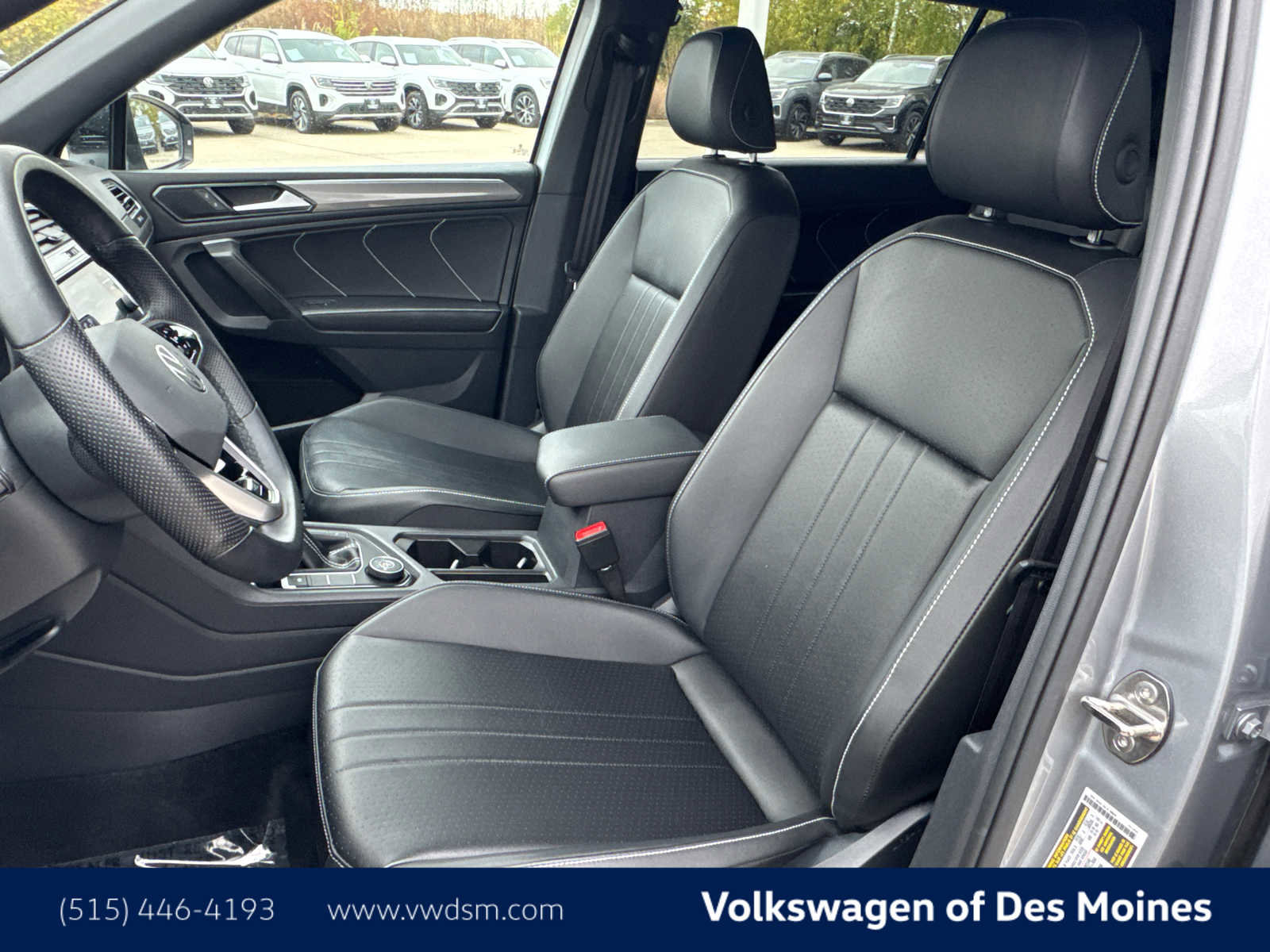 Used 2024 Volkswagen Tiguan SE R-Line image 11