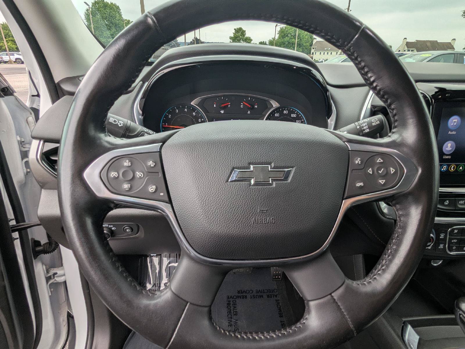 Used 2021 Chevrolet Traverse RS AWD/4WD image 17